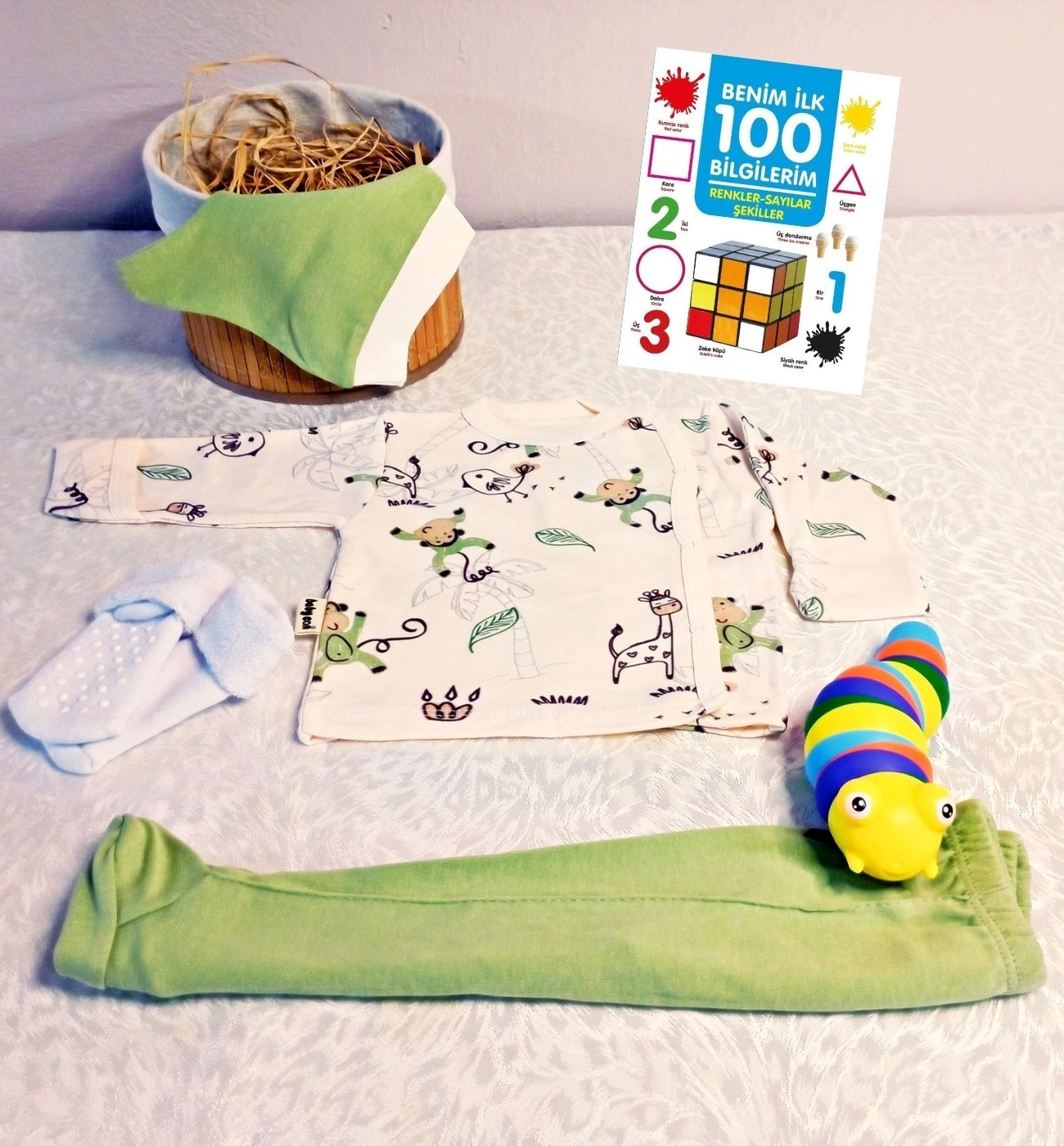 Yenidoğan Hediye - iki Dilli Erken Öğrenme & İlk Konfor Lüks Seti  / Benim İlk 100 Bilgilerim Renkler Sayılar Şekiller (Yuvarlak Hasır Sepet & Tak Çıkar Tırtıl)  Grupsal Ofis